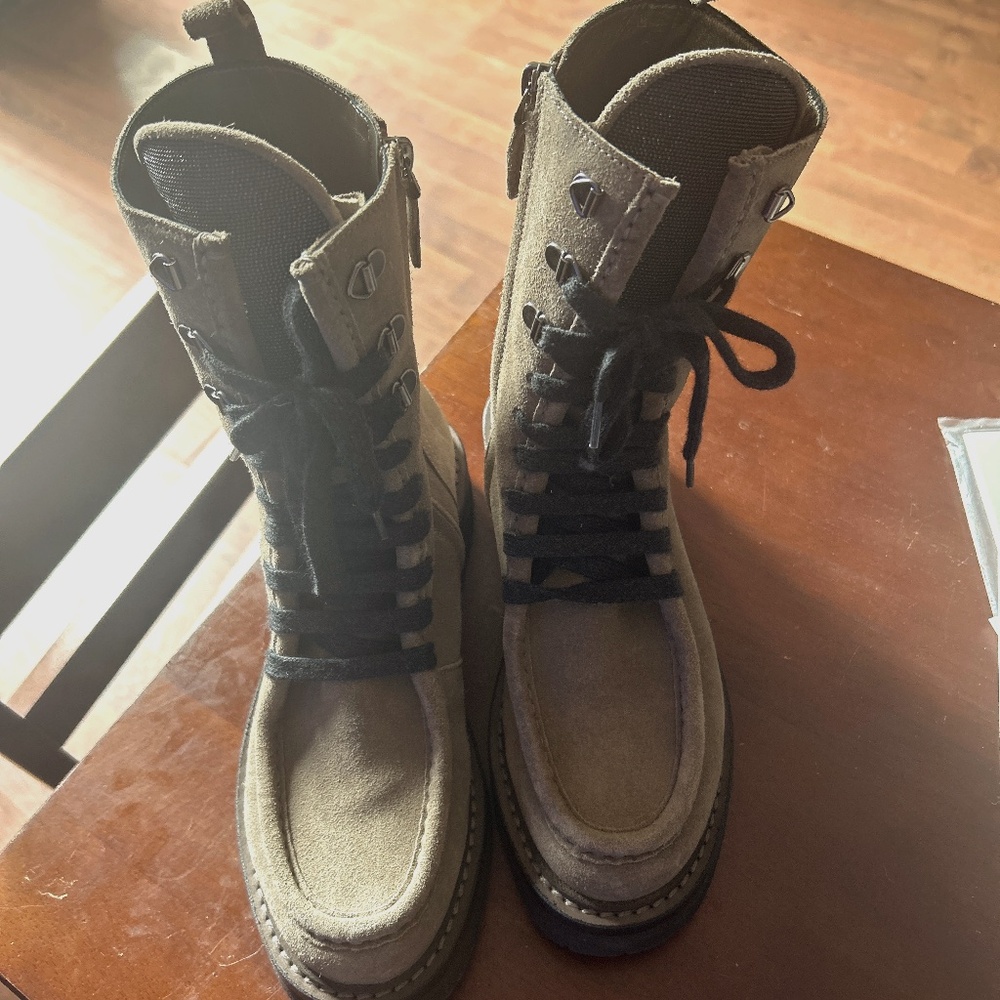 Dark brown Brunelllo Cucinelli